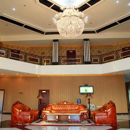 Zarafshan Grand Hotel Malik Exterior foto