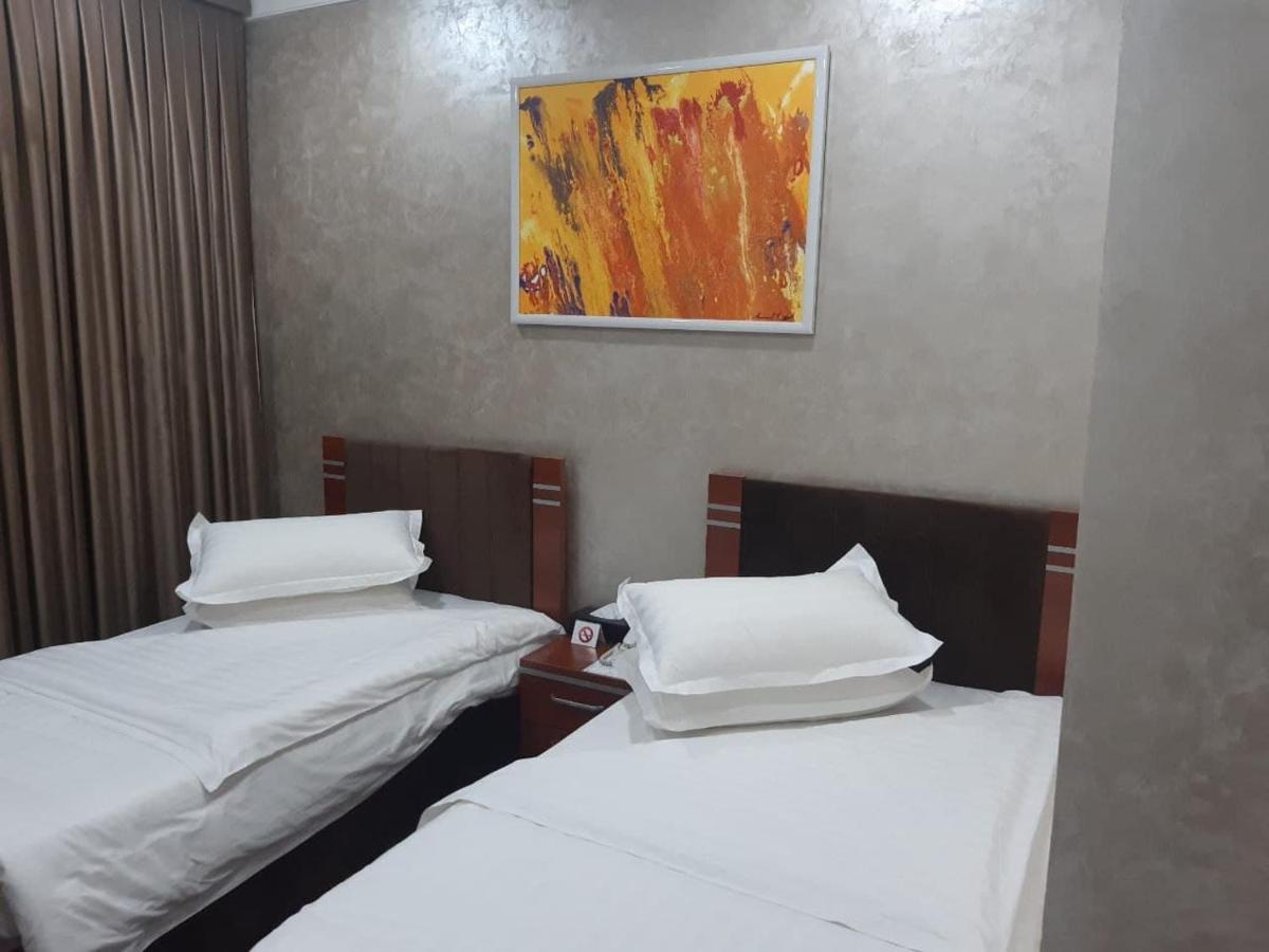 Zarafshan Grand Hotel Malik Exterior foto