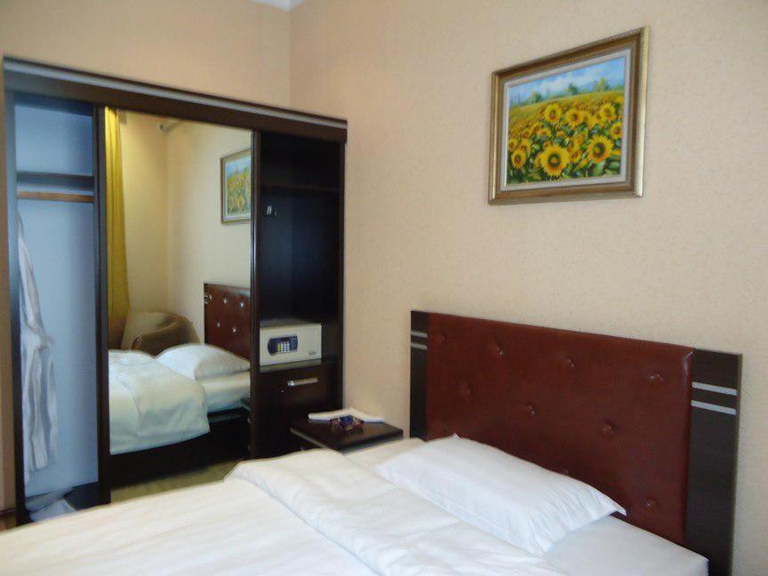 Zarafshan Grand Hotel Malik Exterior foto